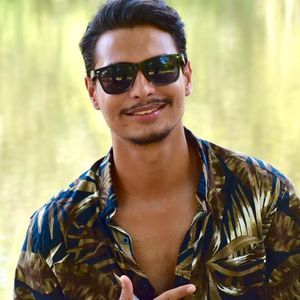 Meet your Posher, Subas